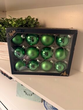 Krebs Distinctive Glass Ornaments 12 Green Glass Balls Shiny Matte Christmas